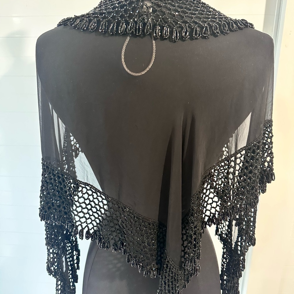 Elegant Black Beaded Shawl vintage excellent condition black